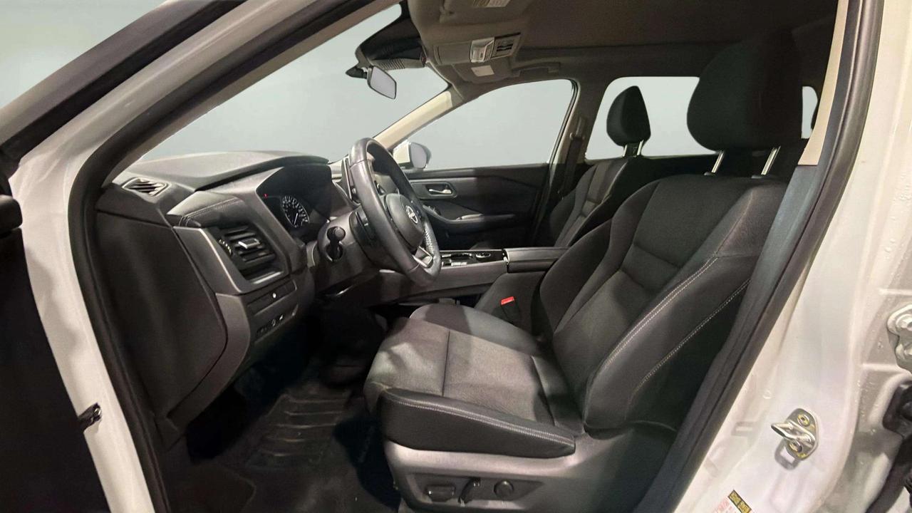 2024 Nissan Rogue SV MOONROOF | CLEAN CARFAX | 1 OWNER | PRO PILOT Photo
