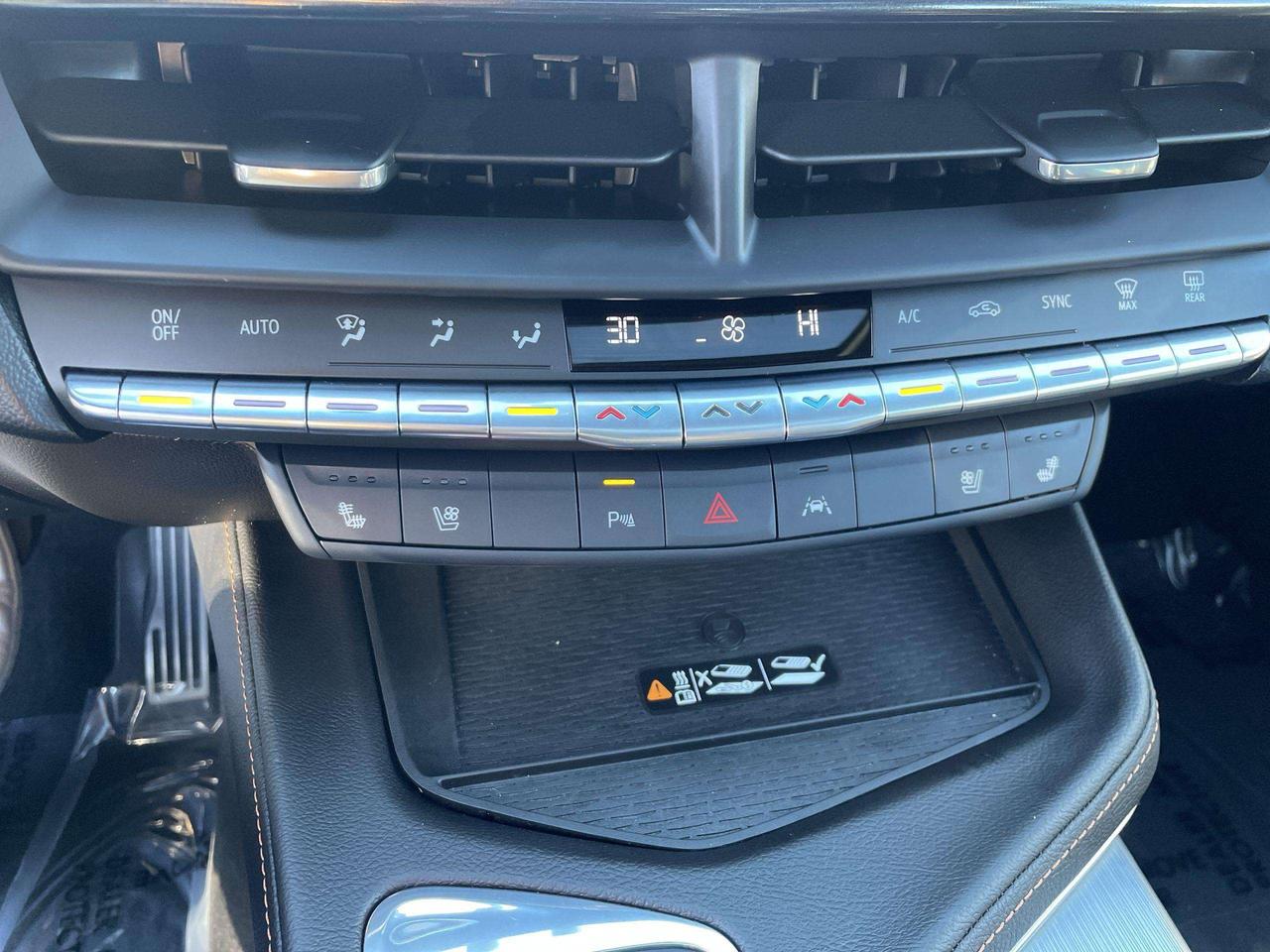 2022 Cadillac CT4 Sport AWD, LEATHER, ROOF, BOSE SOUND, HTD. & VENTED SEATS, BK. CAM, ALLOYS Photo