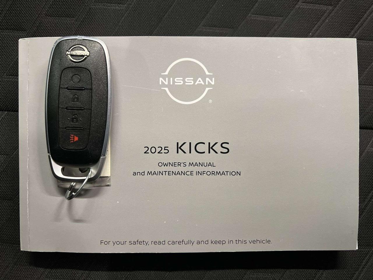 2025 Nissan Kicks HEATED SEATS  | CARPLAY | REMOTE START | ALLOYS Photo