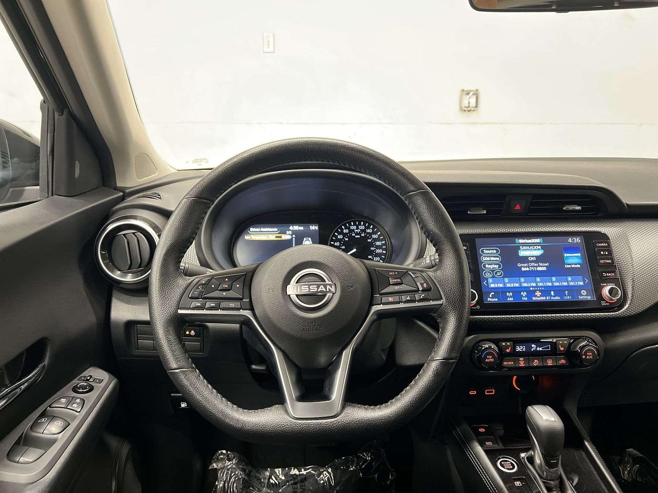 2025 Nissan Kicks HEATED SEATS  | CARPLAY | REMOTE START | ALLOYS Photo