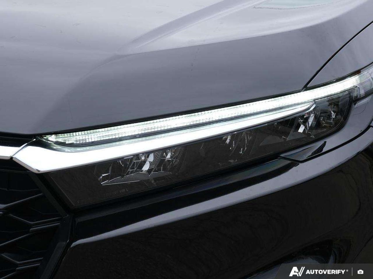 2025 Honda CR-V LX Photo