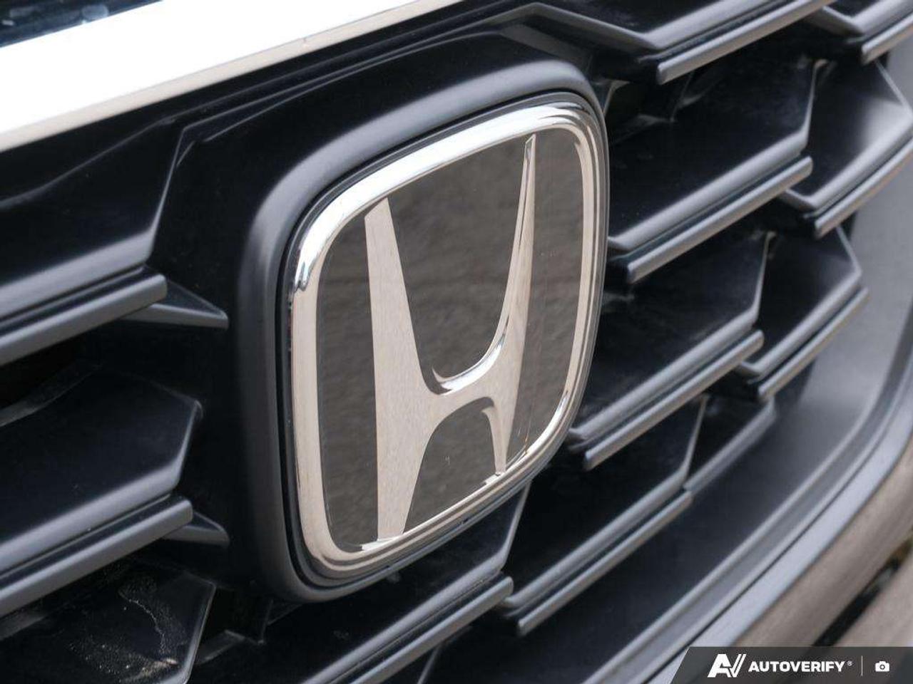 2025 Honda CR-V LX Photo