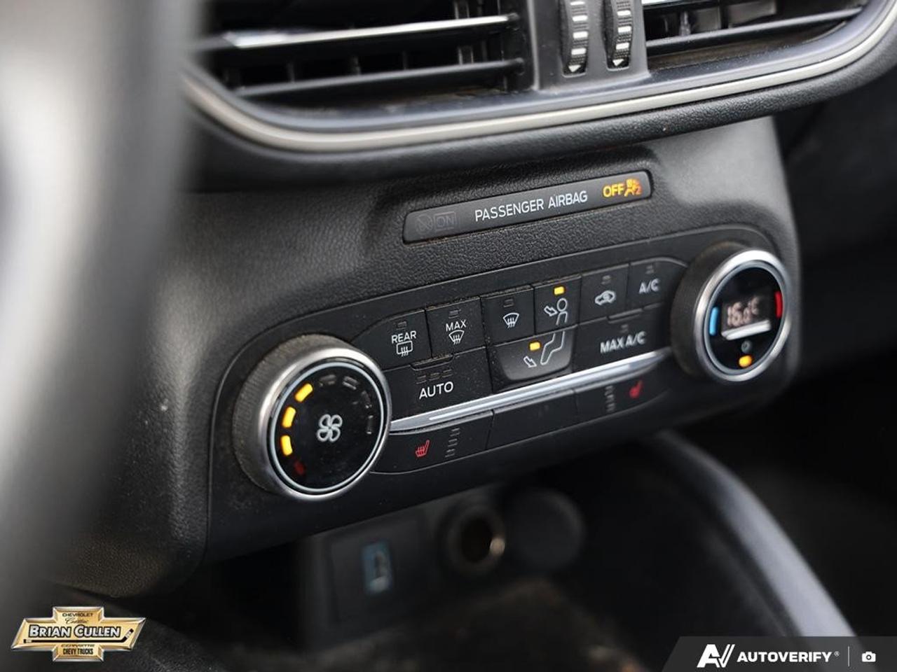 2020 Ford Escape SE SE FWD Photo