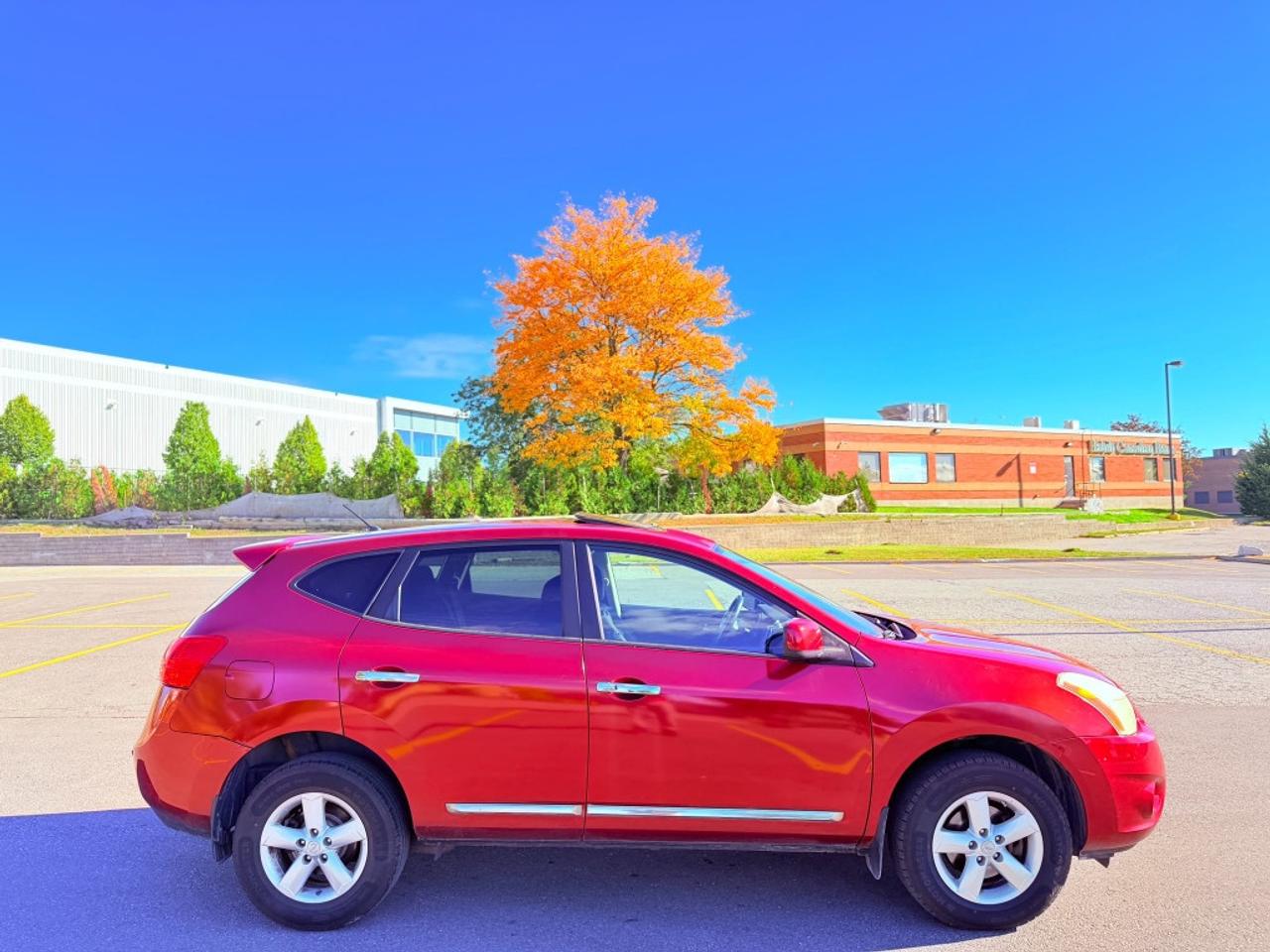2013 Nissan Rogue SV w/SL Pkg 4dr Front-wheel Drive CVT Photo