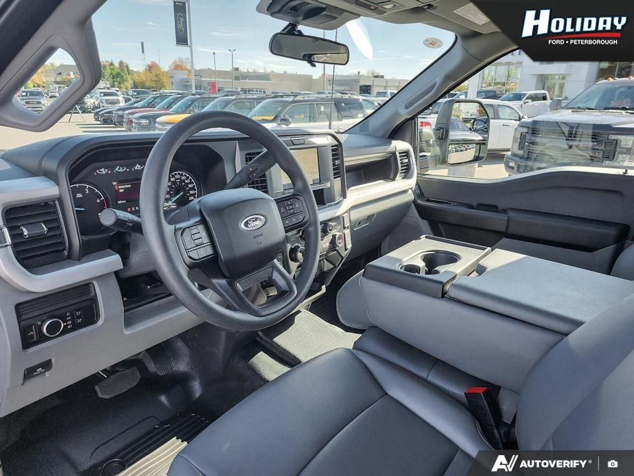 2026 Ford F-350 Super Duty SRW XL Photo