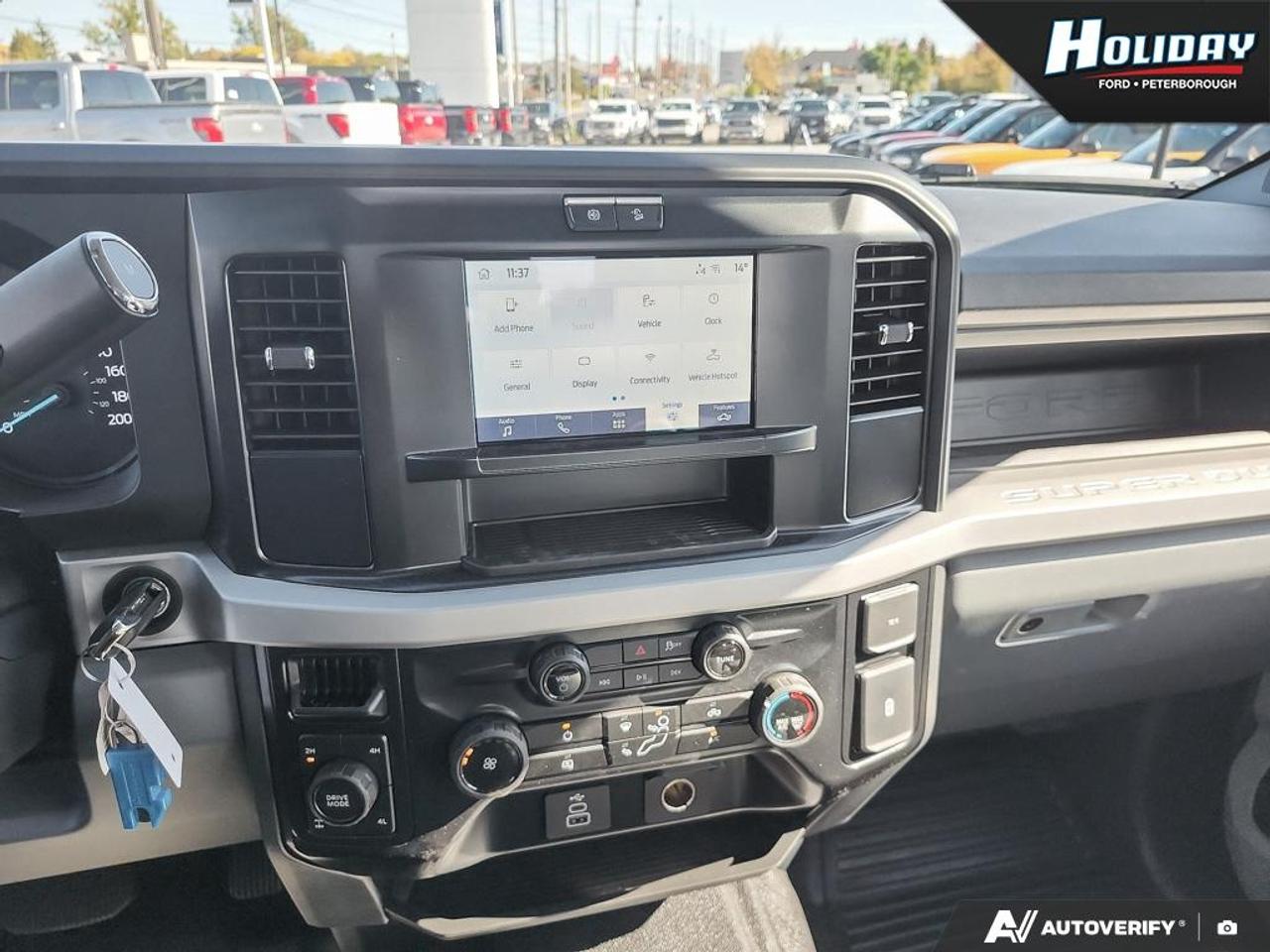 2026 Ford F-350 Super Duty SRW XL Photo