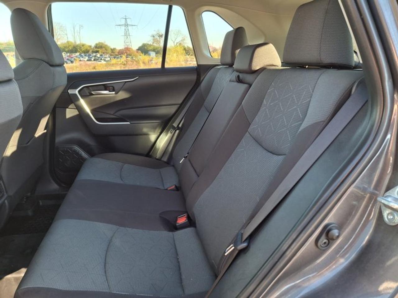 2025 Toyota RAV4 XLE AWD | Sunroof | Power Seat | Radar Cruise | Heated Wheel + Seats | Power Liftgate | and More ! Photo