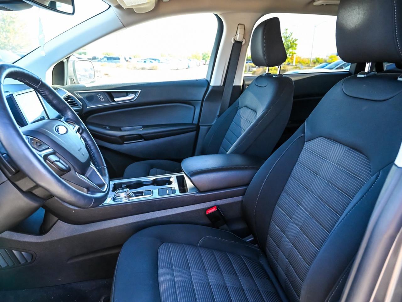 2024 Ford Edge SEL Photo