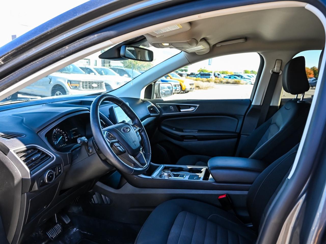 2024 Ford Edge SEL Photo