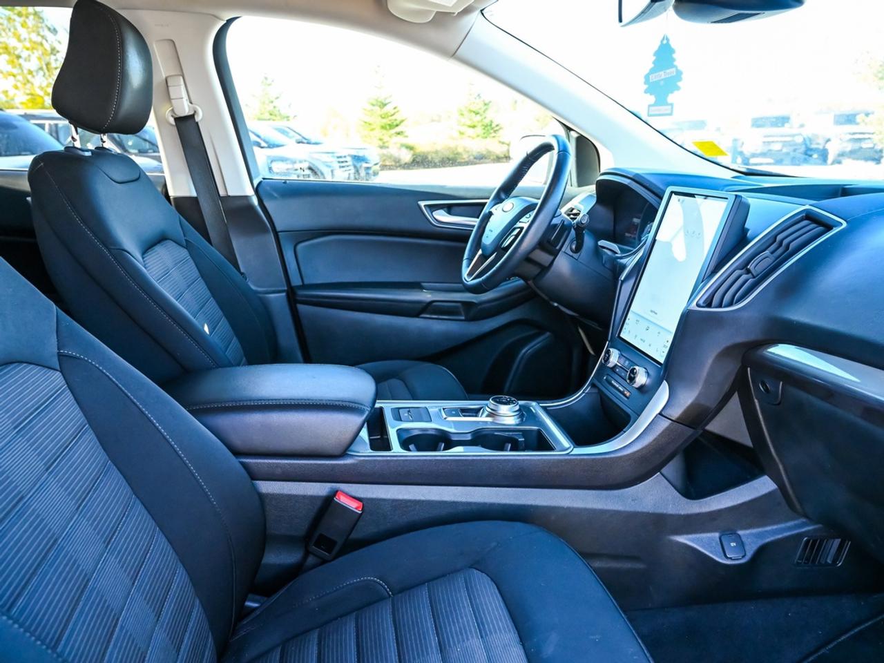 2024 Ford Edge SEL Photo
