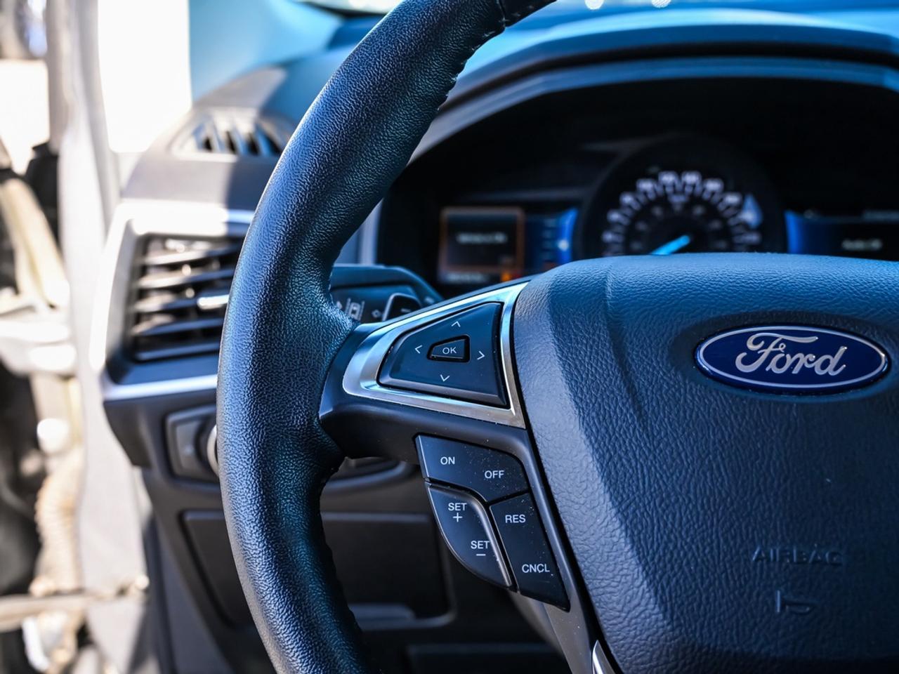 2024 Ford Edge SEL Photo