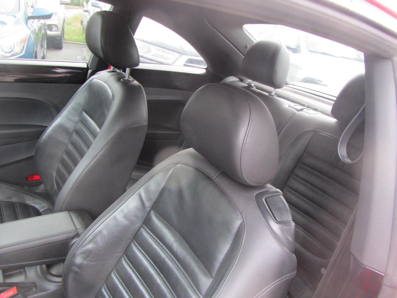 2012 Volkswagen Beetle 2dr Cpe DSG 2.0T Turbo Photo
