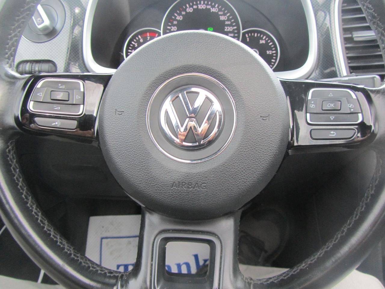 2012 Volkswagen Beetle 2dr Cpe DSG 2.0T Turbo Photo