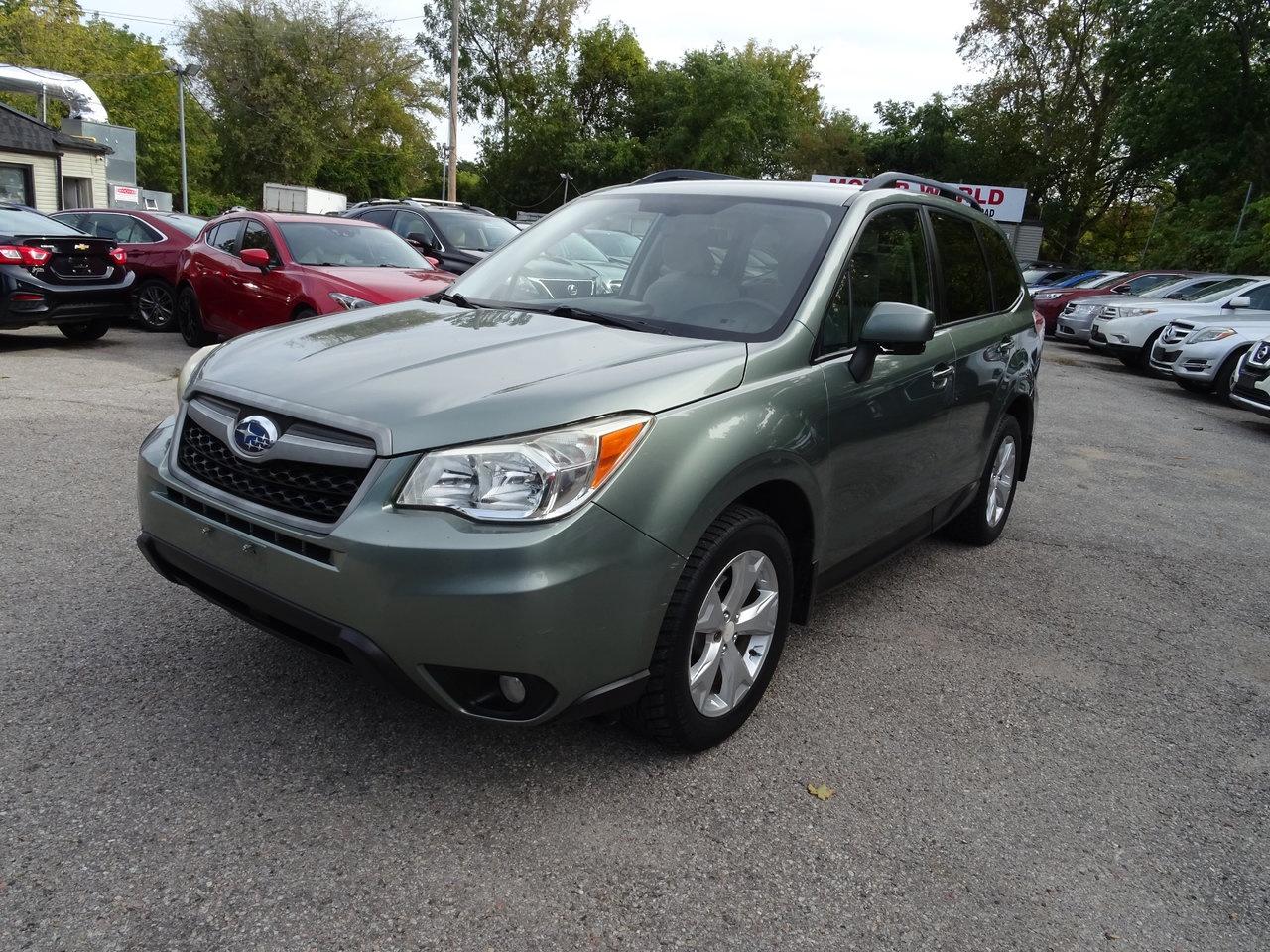 2014 Subaru Forester BASE Photo1
