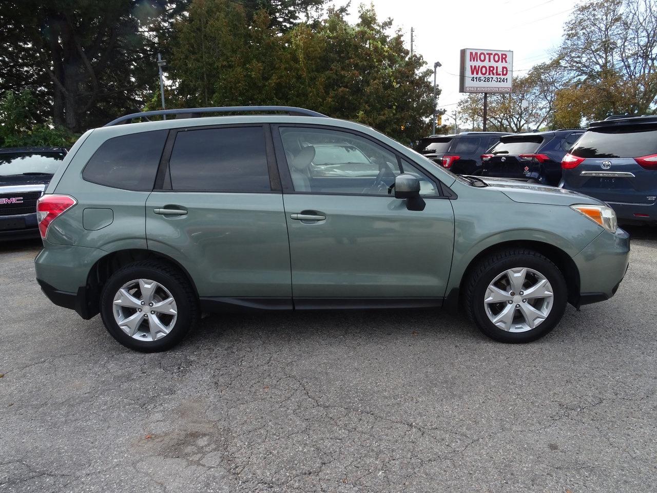2014 Subaru Forester BASE Photo