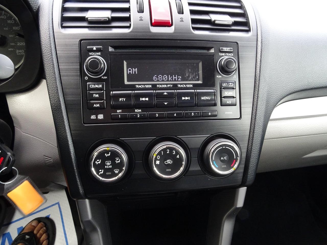 2014 Subaru Forester BASE Photo