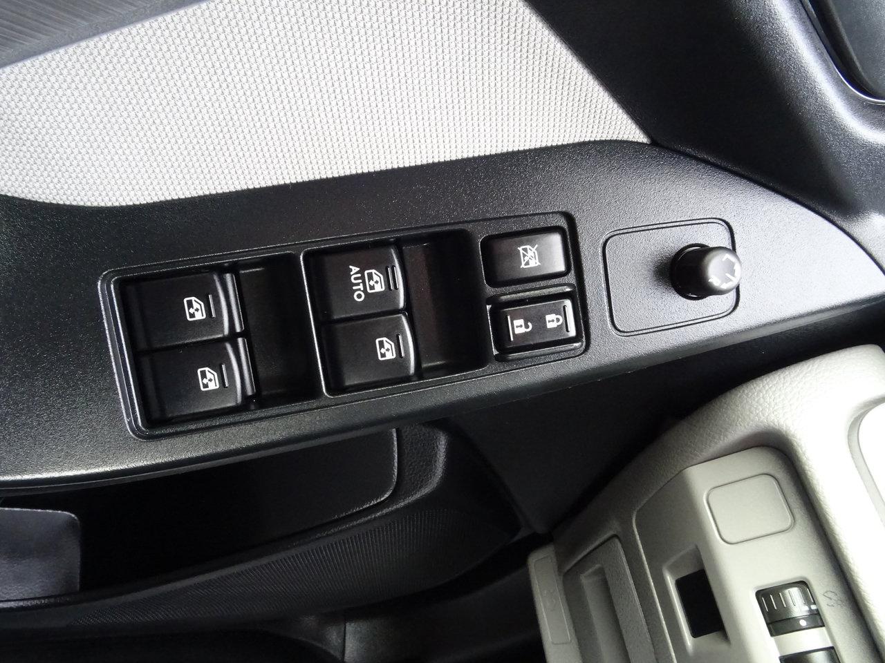 2014 Subaru Forester BASE Photo