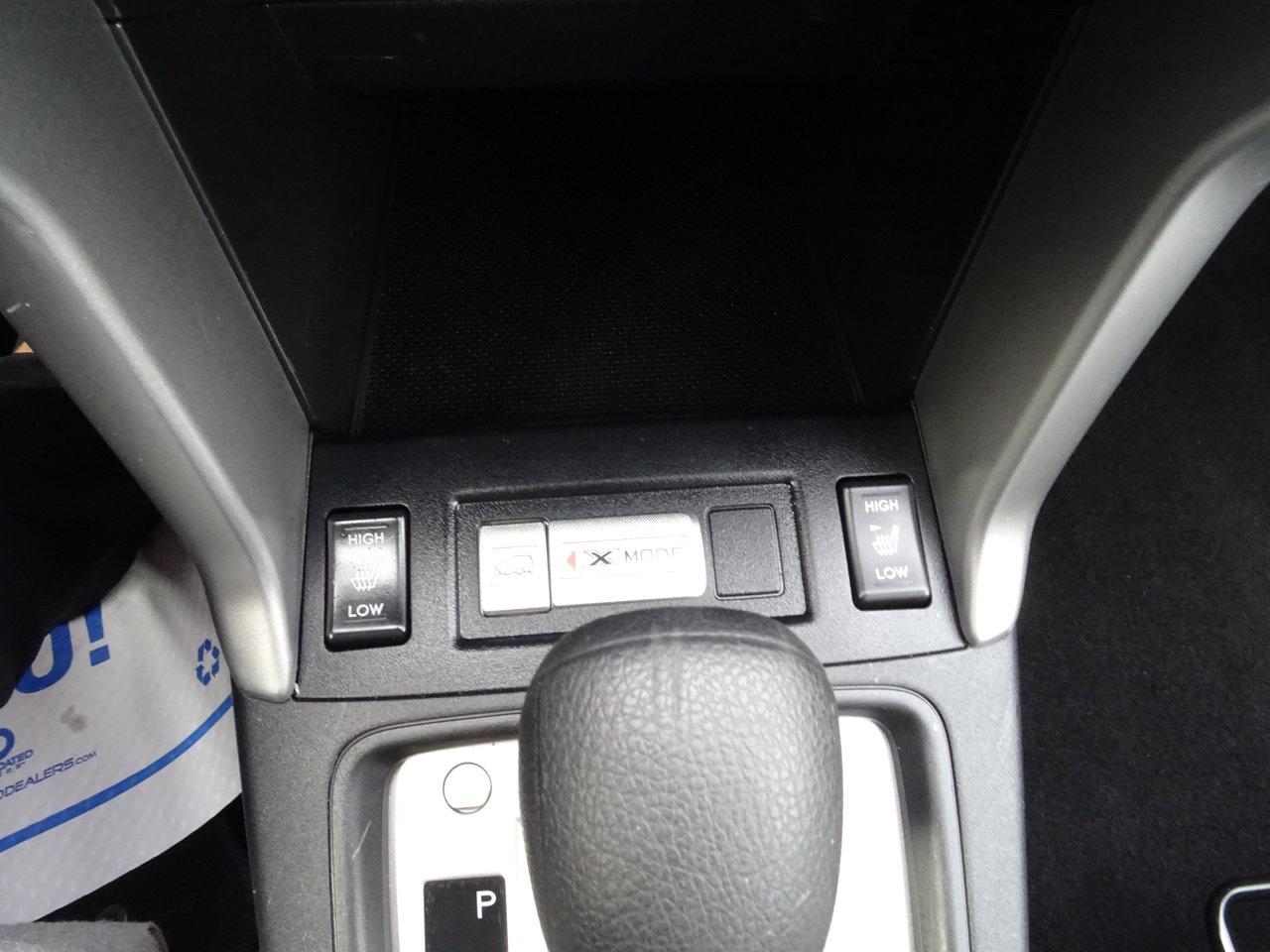 2014 Subaru Forester BASE Photo