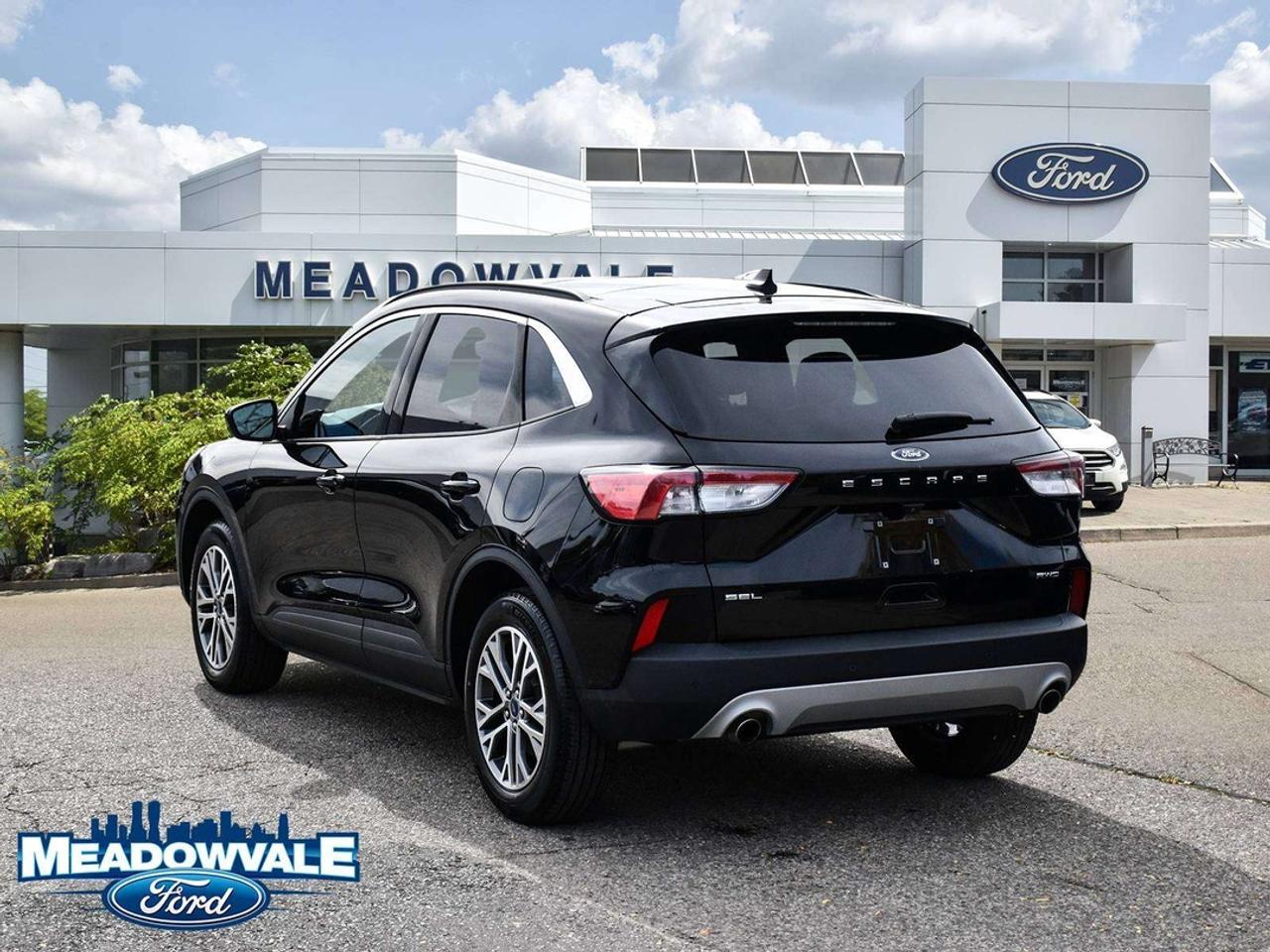 2022 Ford Escape SEL Photo