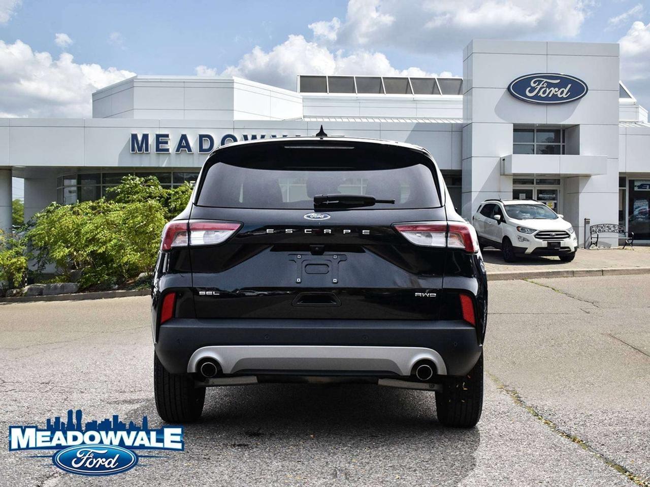 2022 Ford Escape SEL Photo
