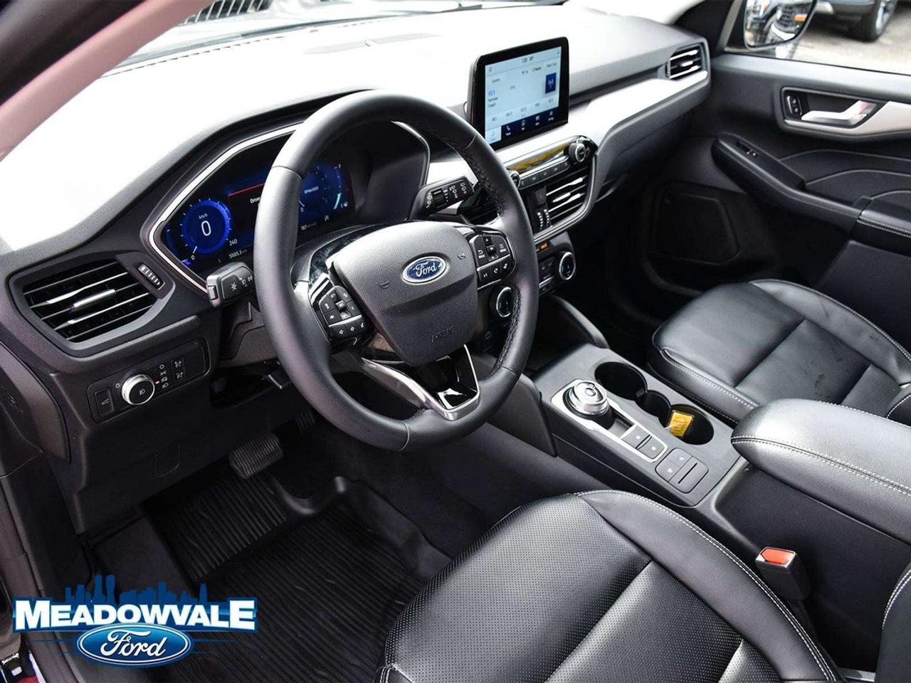2022 Ford Escape SEL Photo