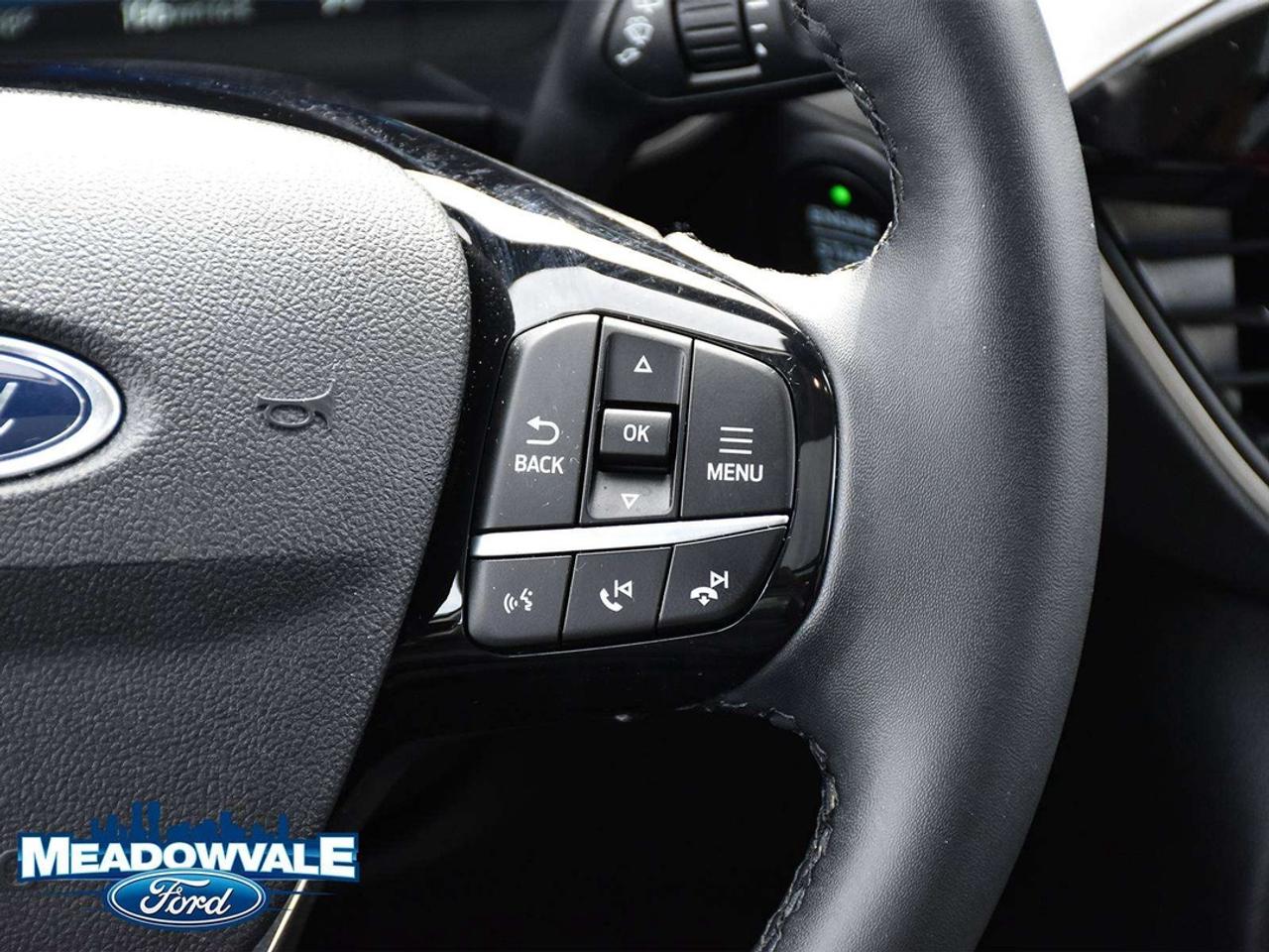 2022 Ford Escape SEL Photo