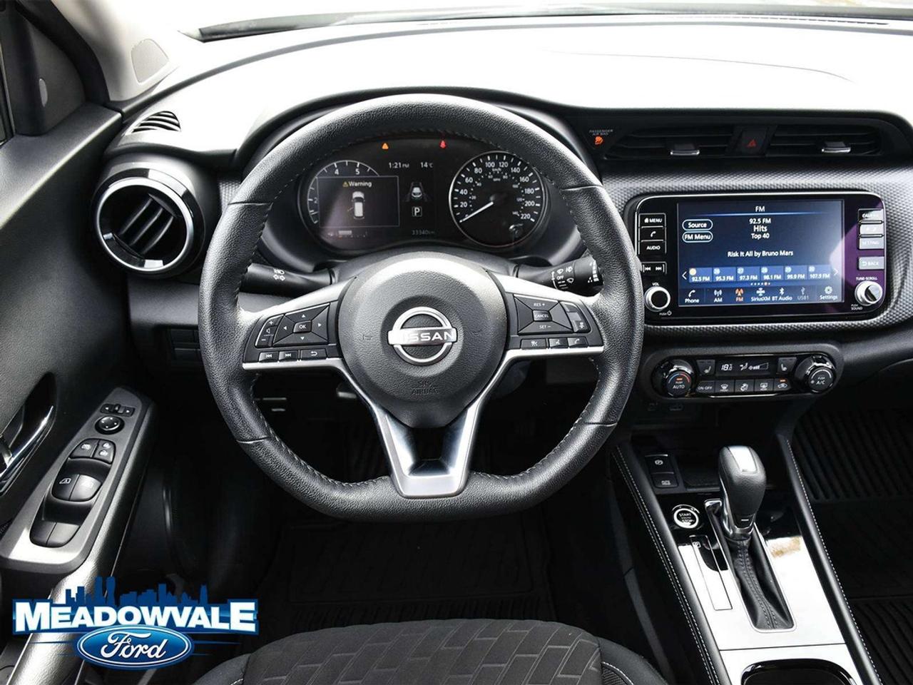 2023 Nissan Kicks SV Photo