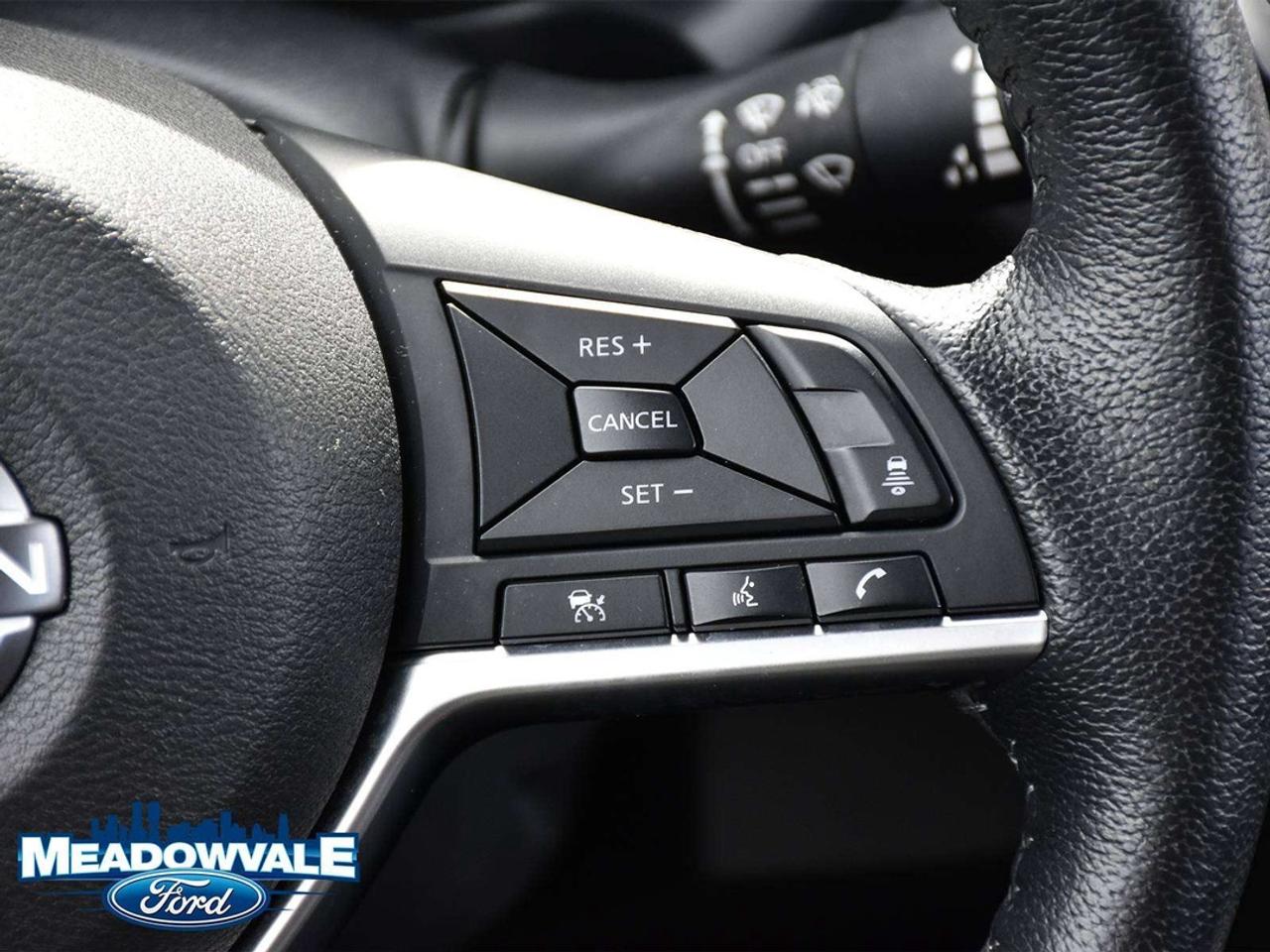 2023 Nissan Kicks SV Photo