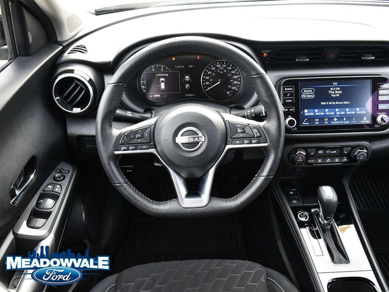 2023 Nissan Kicks SV Photo