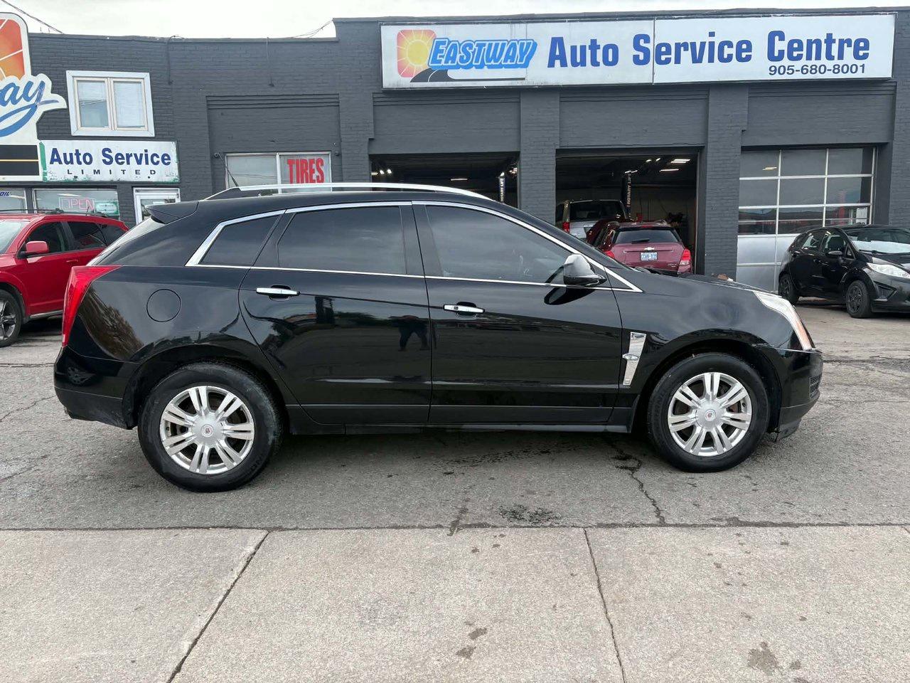 2012 Cadillac SRX Luxury Photo
