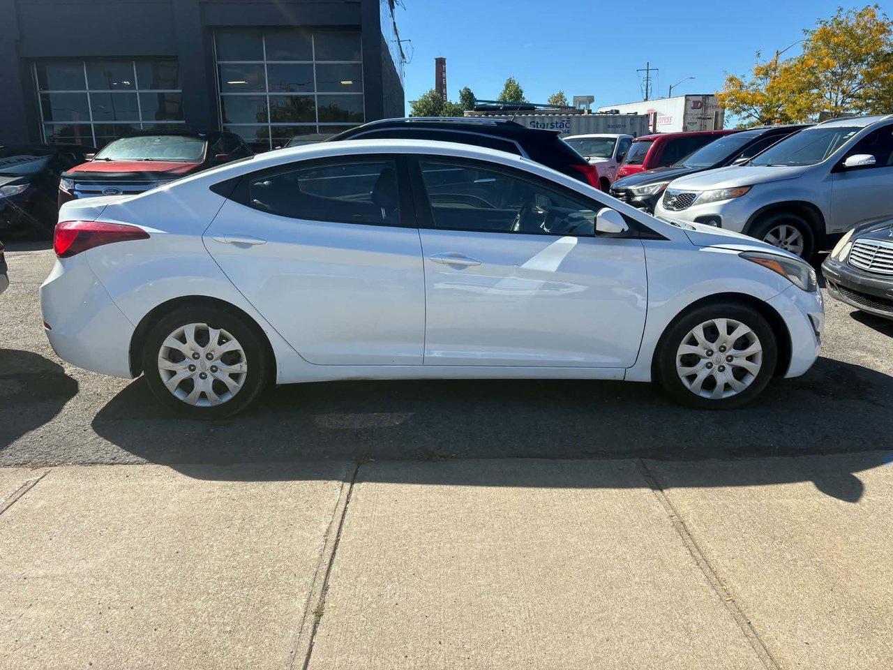 2016 Hyundai Elantra GL Photo