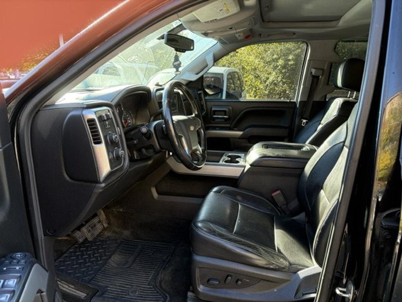 2018 Chevrolet Silverado 1500 LTZ crew cab 6.5 box Photo