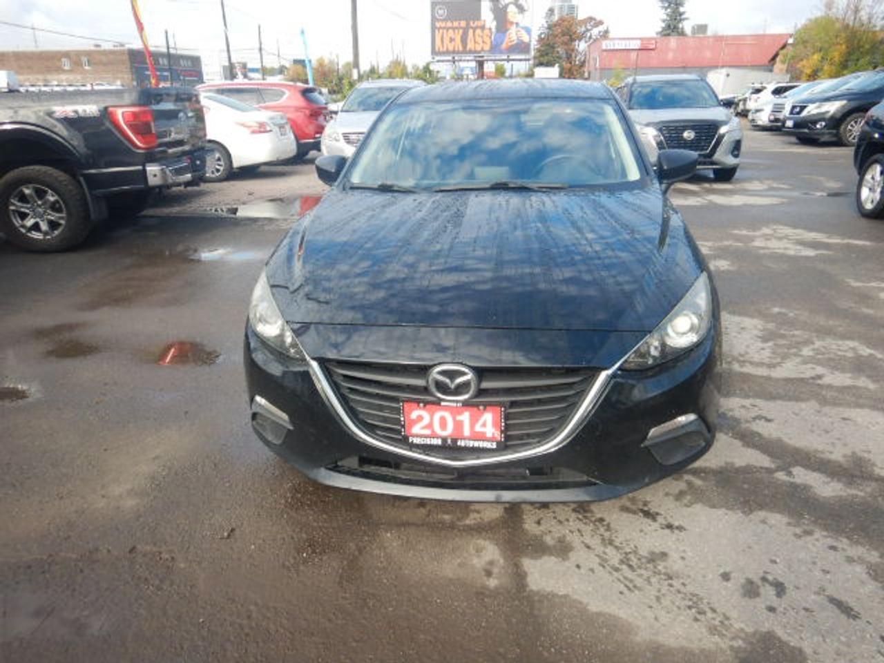 2014 Mazda MAZDA3 Sport GS Photo