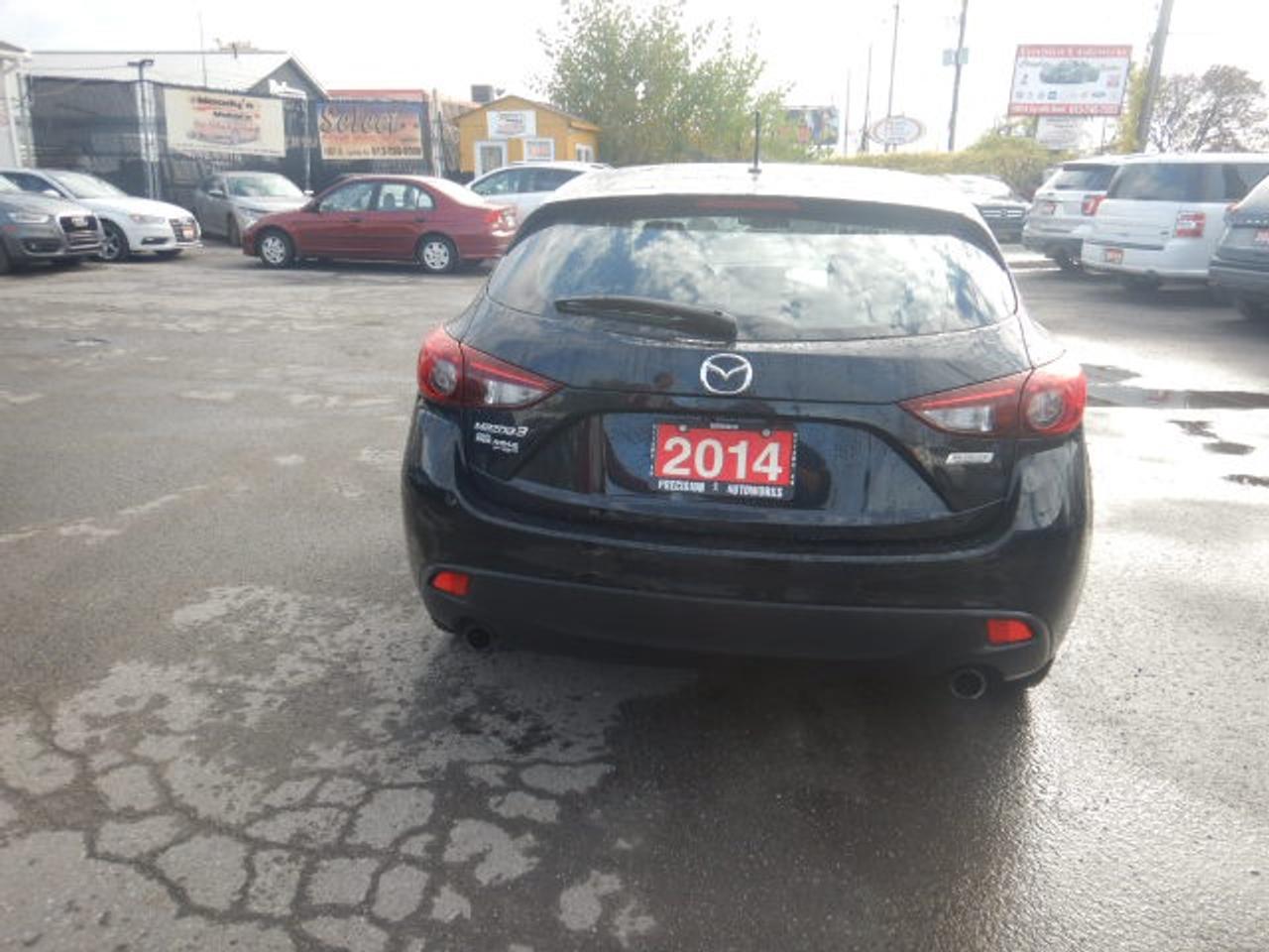 2014 Mazda MAZDA3 Sport GS Photo