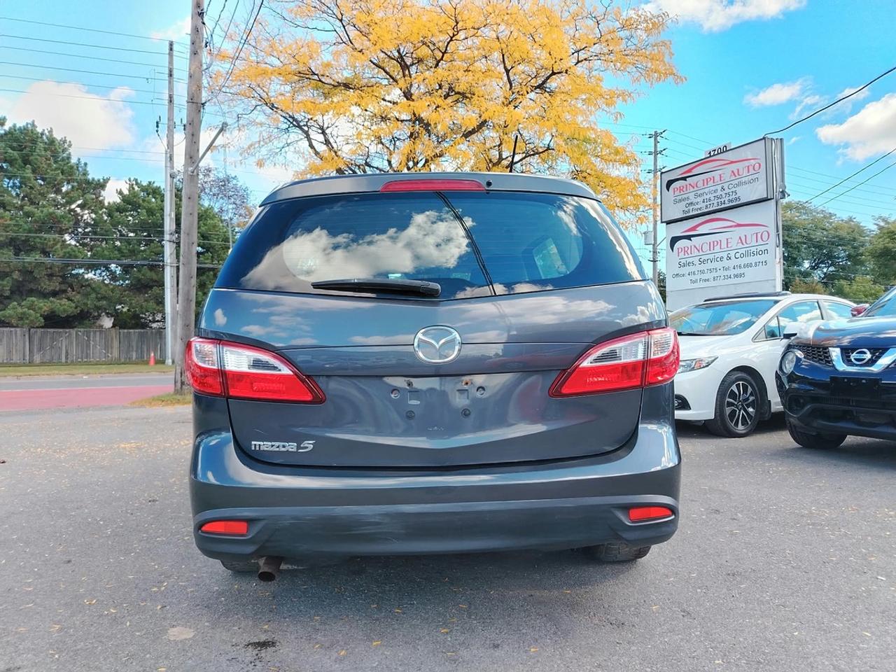 2014 Mazda MAZDA5 Touring Photo