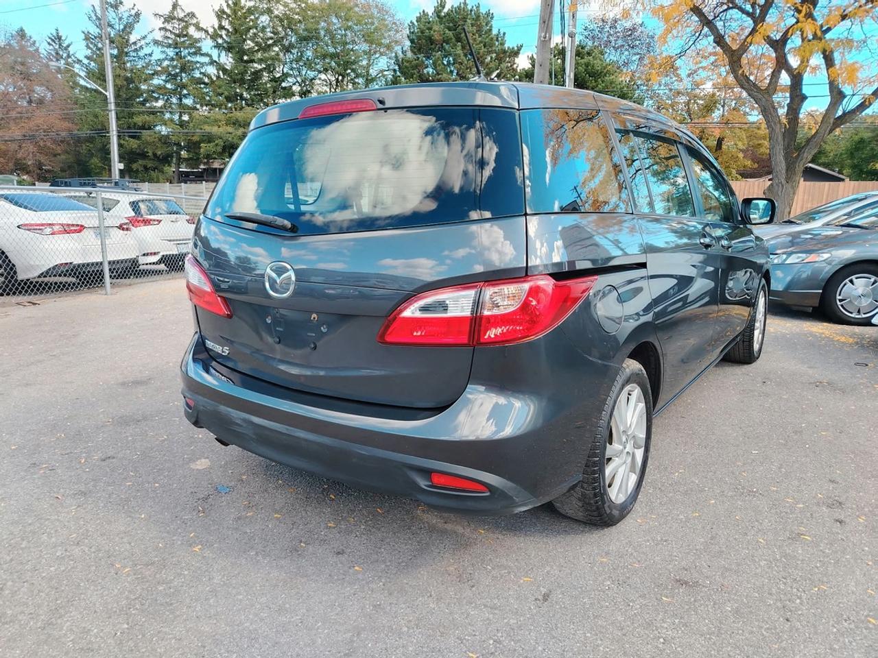 2014 Mazda MAZDA5 Touring Photo