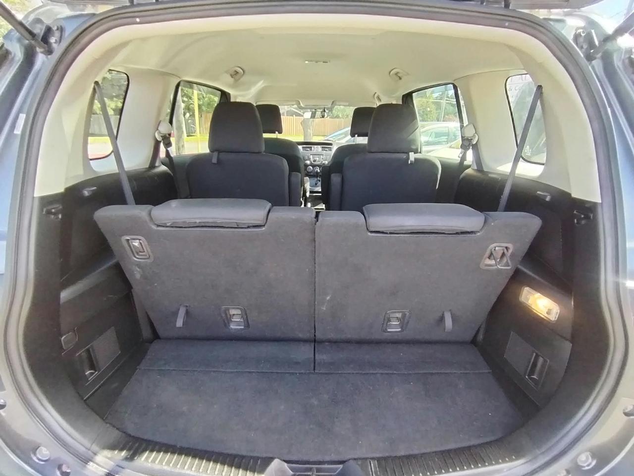 2014 Mazda MAZDA5 Touring Photo