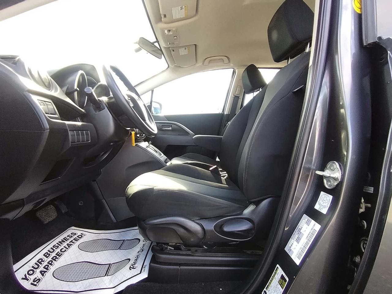 2014 Mazda MAZDA5 Touring Photo