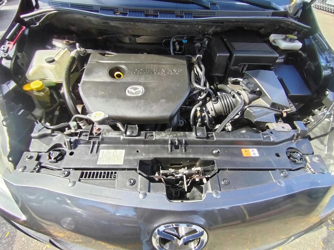 2014 Mazda MAZDA5 Touring Photo