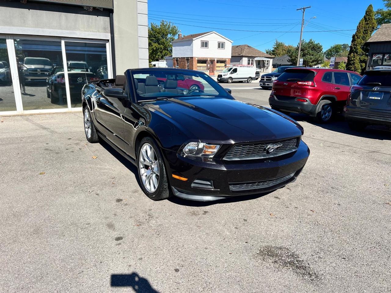 2012 Ford Mustang V6 Photo