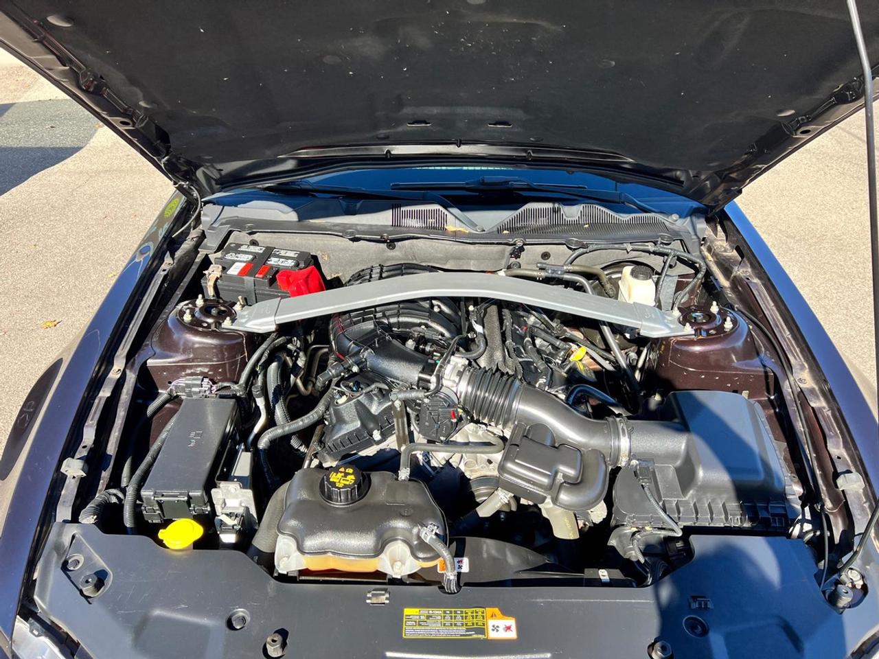 2012 Ford Mustang V6 Photo