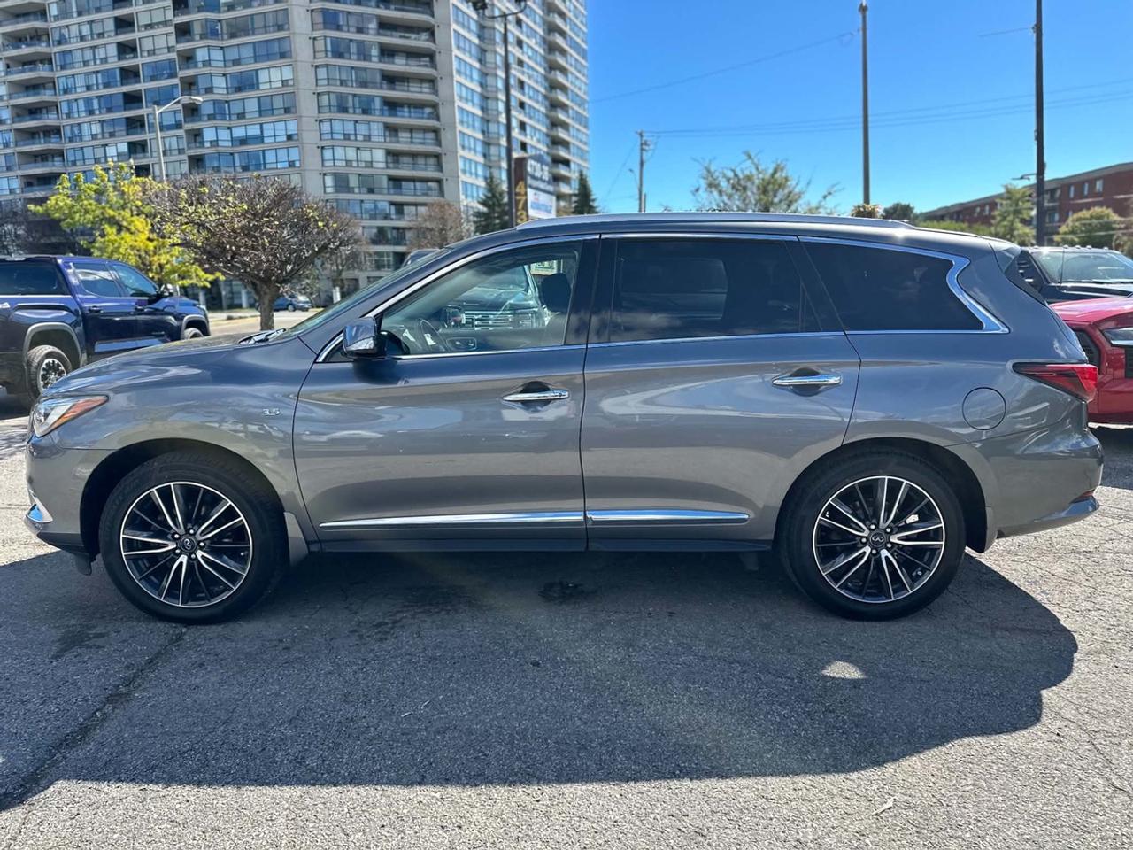 2017 Infiniti QX60 PURE Photo