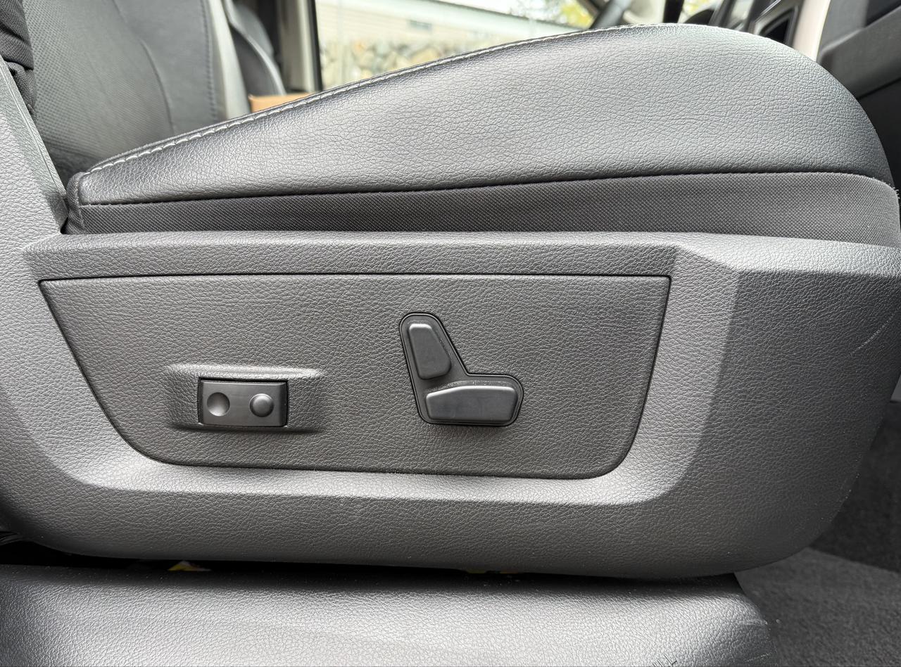 2013 RAM 1500 Laie Photo