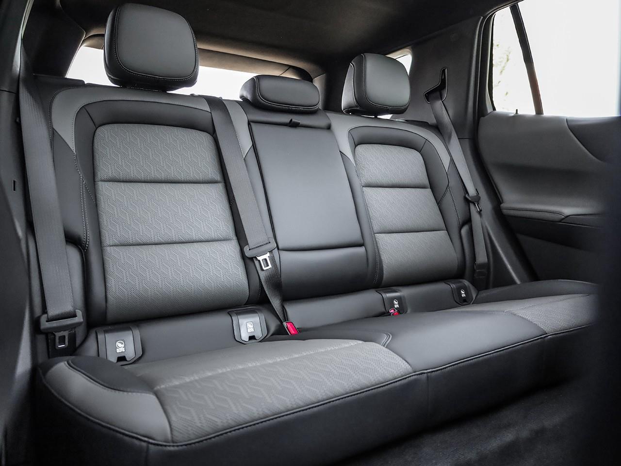 2025 Chevrolet Equinox LT HEATED STEERING WHEEL-HEATED SEATS-MOONROOF- Photo