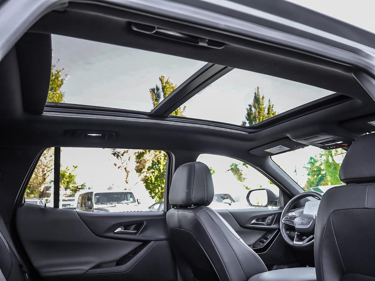 2025 Chevrolet Equinox LT HEATED STEERING WHEEL-HEATED SEATS-MOONROOF- Photo