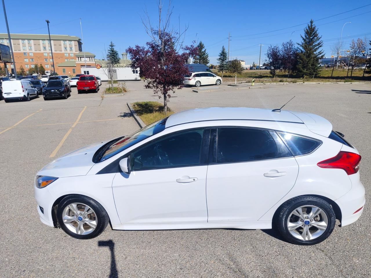 2018 Ford Focus SE - Photo #12