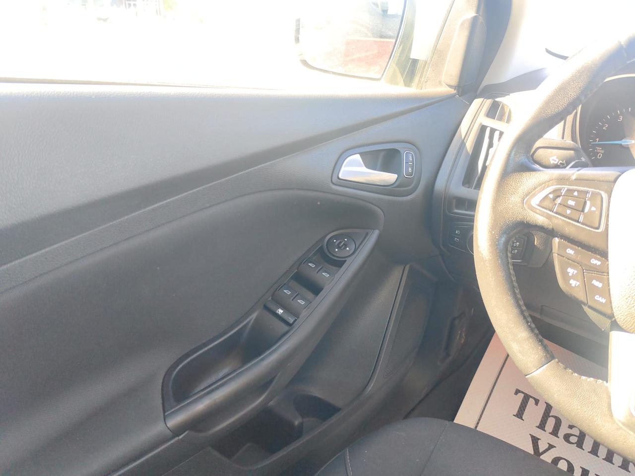 2018 Ford Focus SE - Photo #22