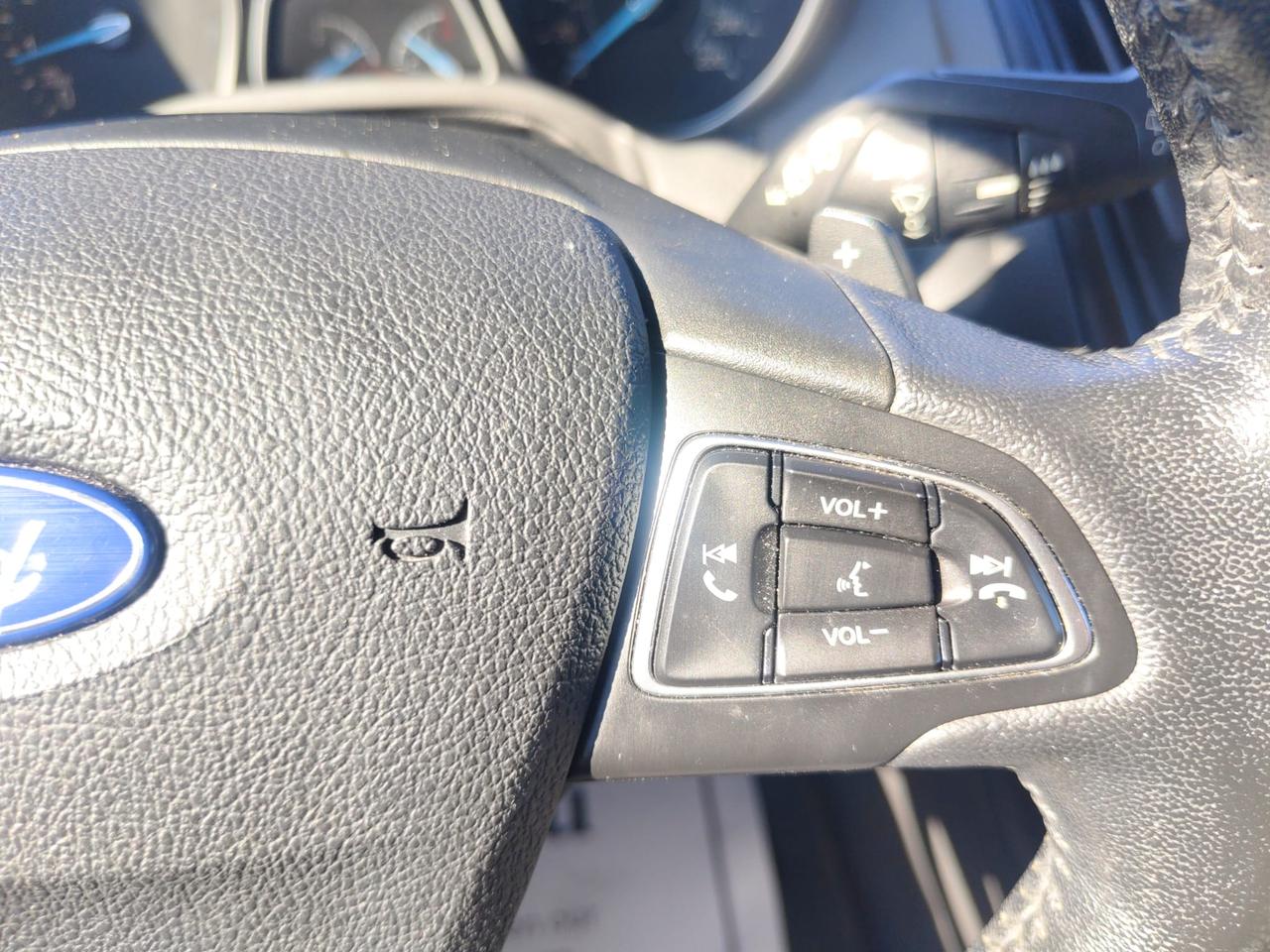 2018 Ford Focus SE - Photo #25