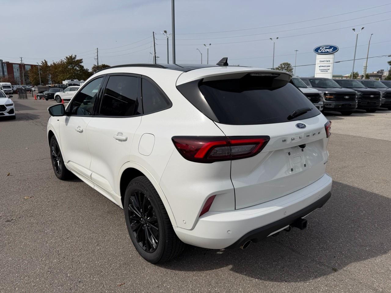 2024 Ford Escape ST-Line Elite 501A|*CPO*|PREM TECHPK|TOW|NAV|NO ACCIDENT|1 OWNER Photo4