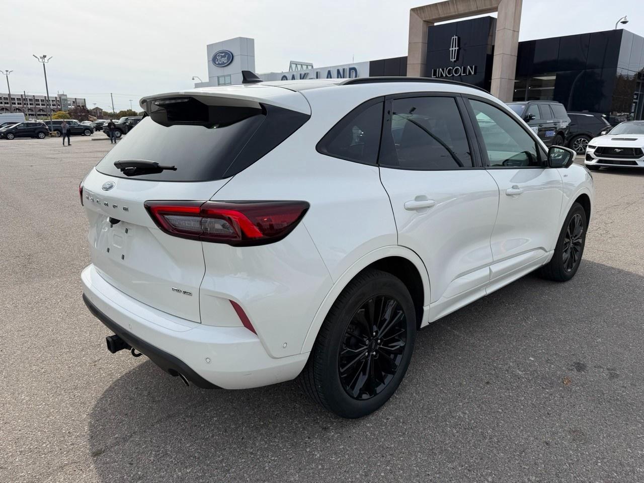 2024 Ford Escape ST-Line Elite 501A|*CPO*|PREM TECHPK|TOW|NAV|NO ACCIDENT|1 OWNER Photo
